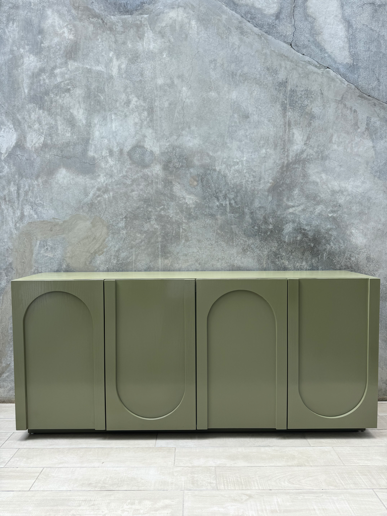 [BF-LO-004] BUFFETERA LORE (Verde Albahaca 283-05, 180 cm x 40 cm x 80 cm de altura)